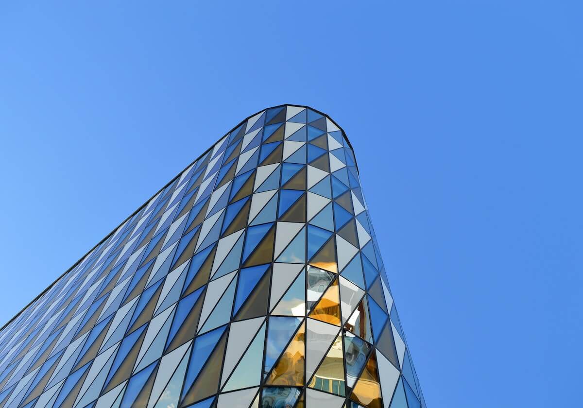 曼联考虑“先租后买”德甲巨人，拥有“全欧洲最好左脚”的中卫